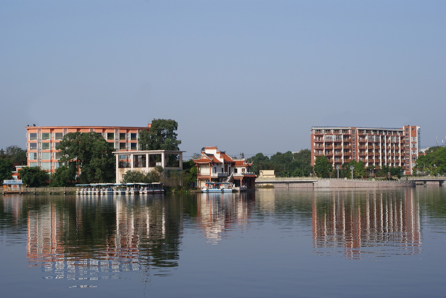 重庆大足龙水湖旅游度假区